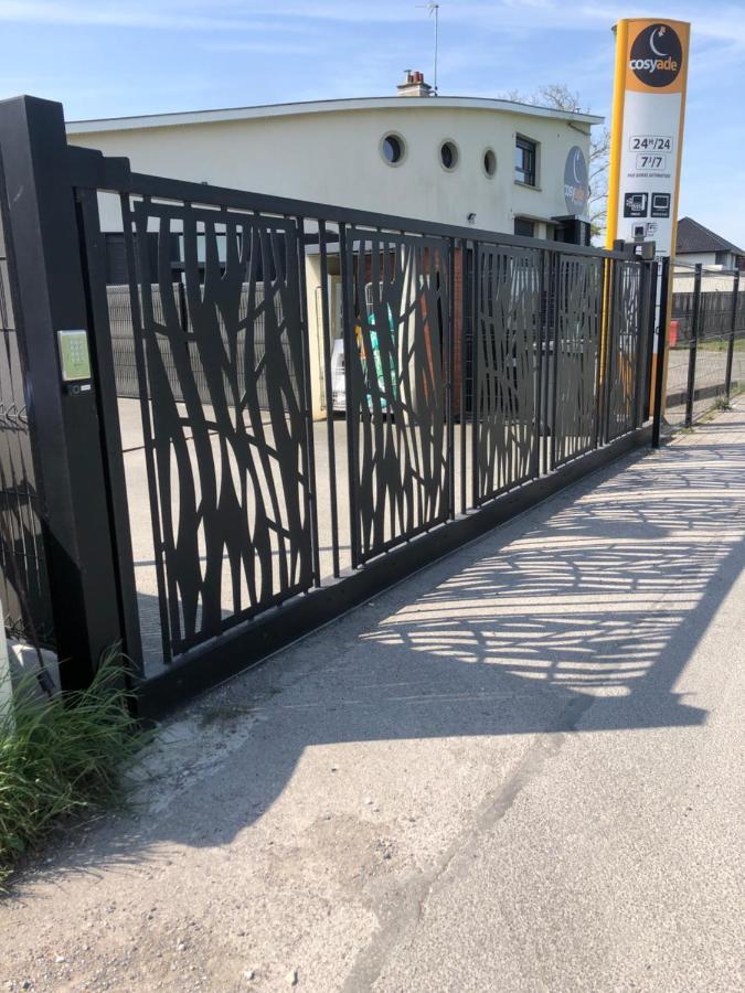 Residence Cosyade Equipee D'Un Parking Prive Gratuit Bourbourg Esterno foto